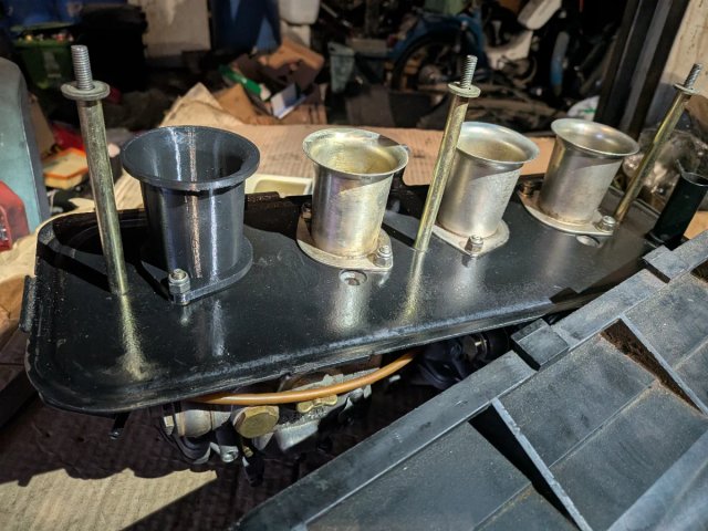 Kit Cornetti Velocity Stack Peugeot 205 RALLYE AX