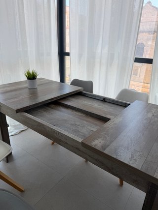 Mesa de comedor de madera extensible