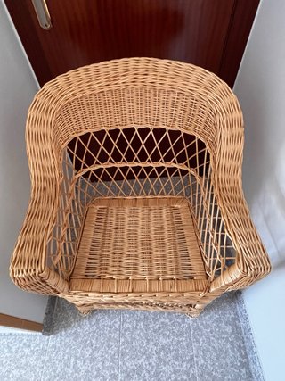 Sillón de mimbre natural beige