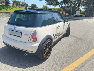 Vendo o cambio MINI Cooper motor BMW  2005