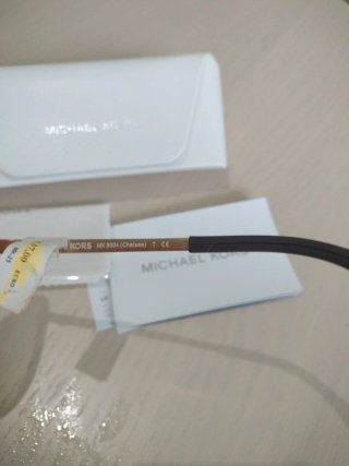 Gafas de sol Michael Kors doradas y rosas