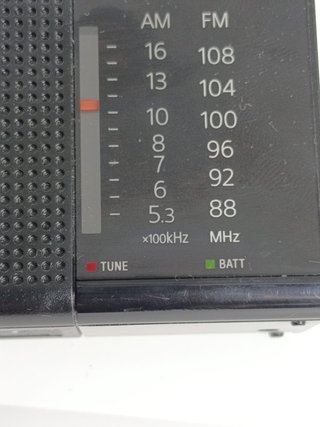 Radio Portátil Sony AM/FM ICF-P36