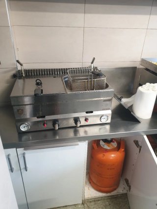 Quemadores de Kebab+ friedora +tostadora
