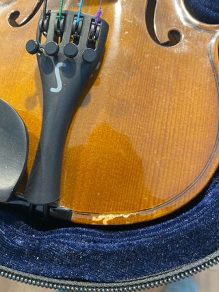 Violín infantil con arco y estuche