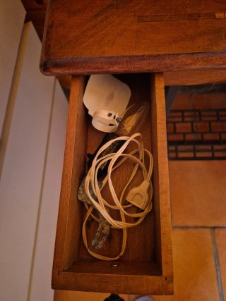 Máquina de coser Alfa antigua