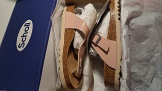 Sandalias Scholl charol rosa