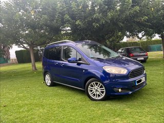 Ford Tourneo Courier TITANIUM