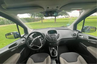 Ford Tourneo Courier TITANIUM