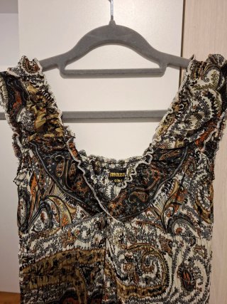 Vestido fluido con vuelo. Fresco. Calidad alta.