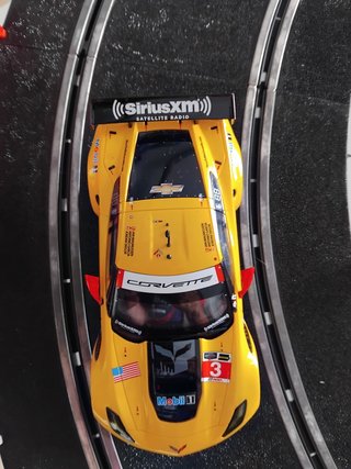 Carrera Digital Chevrolet Corvette Amarillo