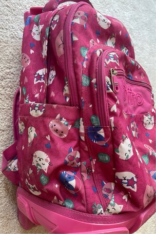 Mochila escolar TOTTO con ruedas y estampado