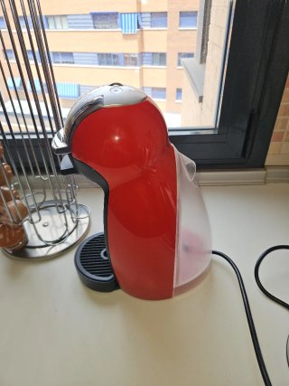 Cafetera Nescafé Dolce Gusto Roja