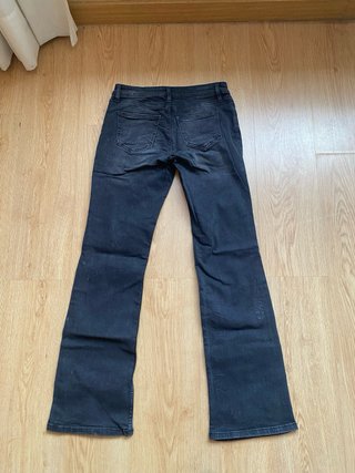 Pantalones vaqueros campana Mango