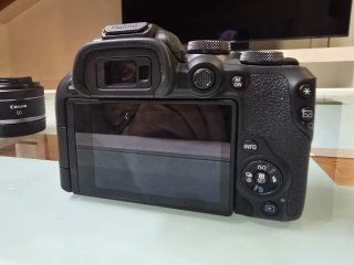 Canon EOS R10 + RF 18-45 IS STM + RF 50mm f/1.8 ST