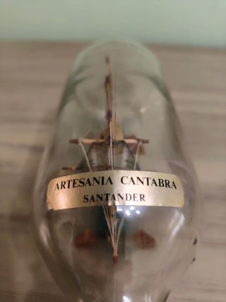 Barco en Botella de cristal Artesanía Naval
