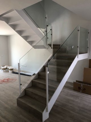 Escaleras de hierro moderna