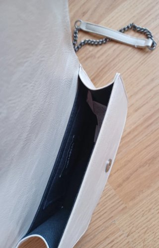 Bolso bandolera rígido Pull&Bear beige