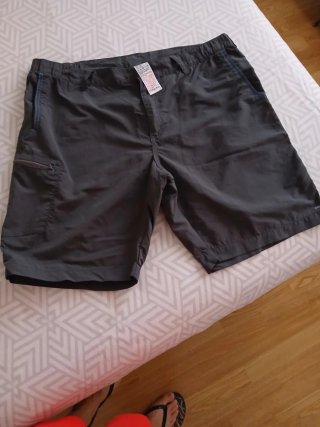 Pantalón corto Decathlon Talla 46