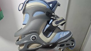 Patines en línea T.39 + bolsa
