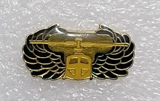 ARMY AVIATORS / Elicotterista Metal Enamel Pin 80s