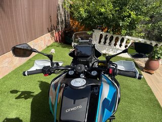 CFMoto 450MT 2026 con extras