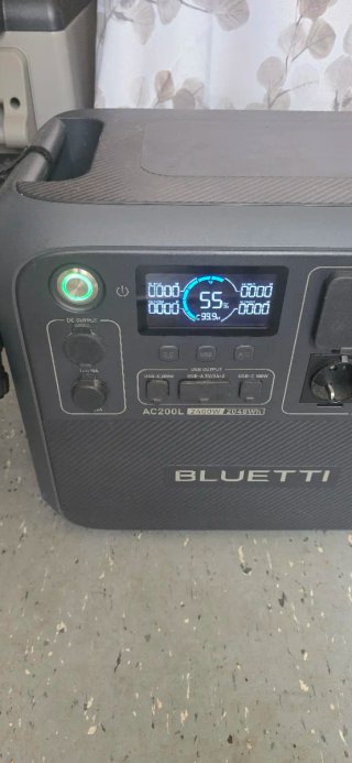 Bluetti AC200L 2400W 2048Wh