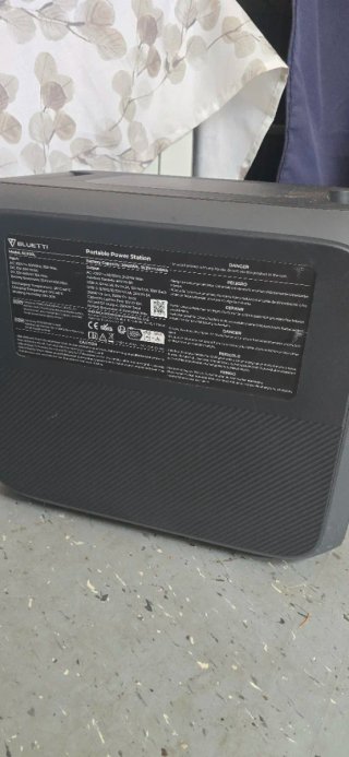 Bluetti AC200L 2400W 2048Wh