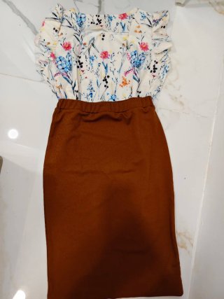 Conjunto falda y blusa floral Talla L/ XL