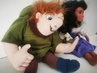 Peluche Quasimodo y Esmeralda Disney