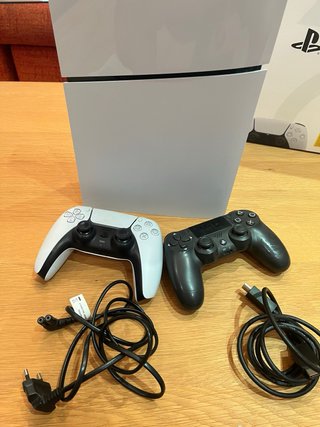 PlayStation 5 Blanca con Ticket y Seguro