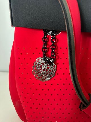 Borsa Tatù rossa e nera con strass