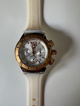 Reloj Technomarine Oro y Blanco