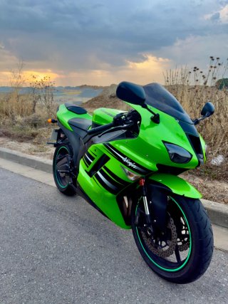 Kawasaki Ninja ZX6R Verde