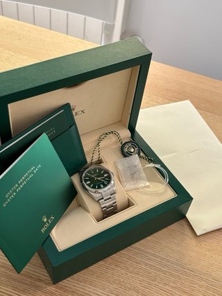 Rolex Oyster Perpetual 124300 Esfera Verde