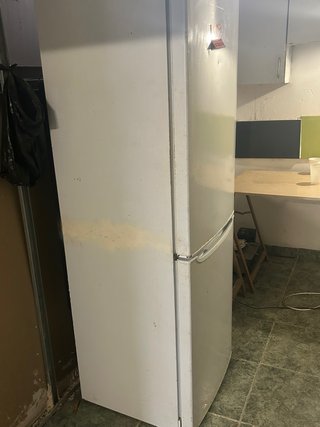 Nevera Indesit blanca