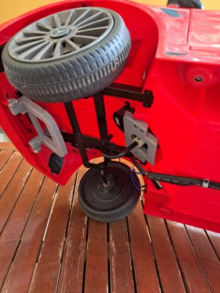 Coche eléctrico infantil rojo