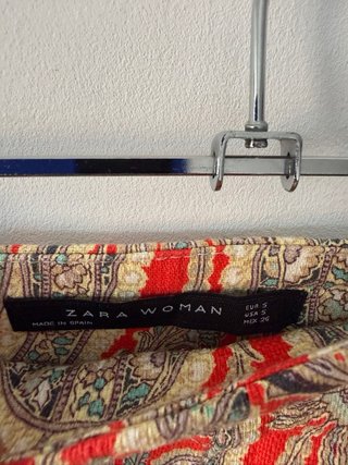 Bermudas Zara Estampadas Coral y Beige