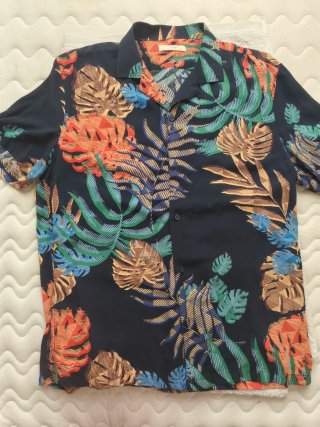 Camisa Hawaiana Celio Talla M Estampado Tropical