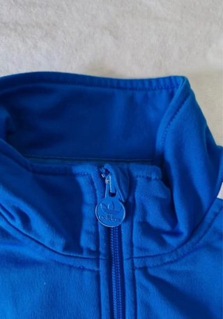 Sudadera Adidas Azul con Rayas Blancas