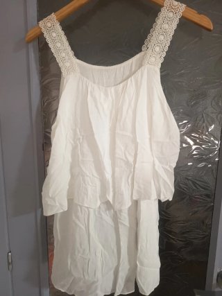 Camiseta tirantes blanca crochet