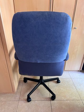 Silla de oficina grande con ruedas