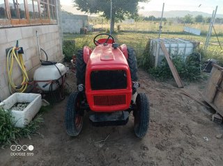 Tractor Fiat 250