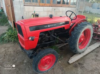 Tractor Fiat 250