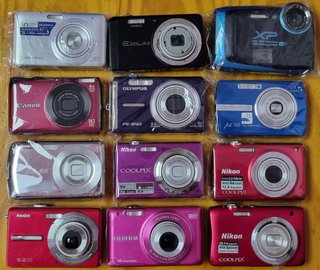 Lote di fotocamere digitali compatte