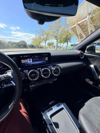 Mercedes CLA220D 2025