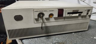 Servidor IBM RISC System 6000 320