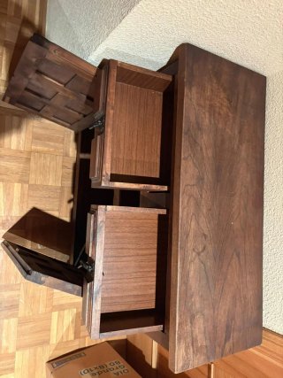 Aparador de madera rústico