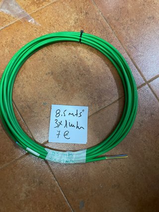 Retal manguera 8.5 mts 3x1mm 7€