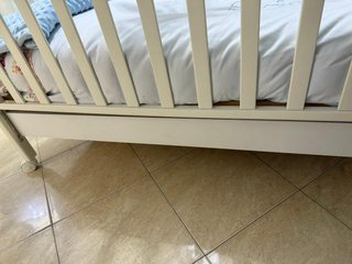 Culla erbesi in legno bianca con cuore