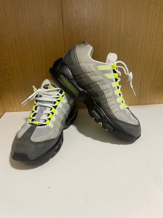 Nike Air Max 95 Bambas Grises y Amarillas